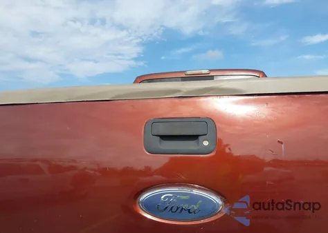 2008 Ford F250 Super Duty z USA, uszkodzony, nr VIN 1FTSW21R88EA64589